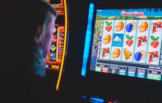 Betting on Spins: The Art of Online Slot Gaming